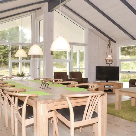 Stunning In With Kitchen